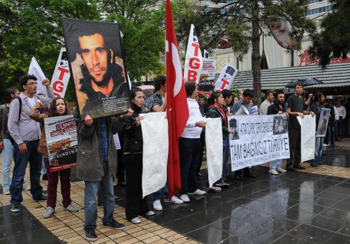Deniz Gezmiş ve Arkadaşları Kayseri\'de Anıldı
