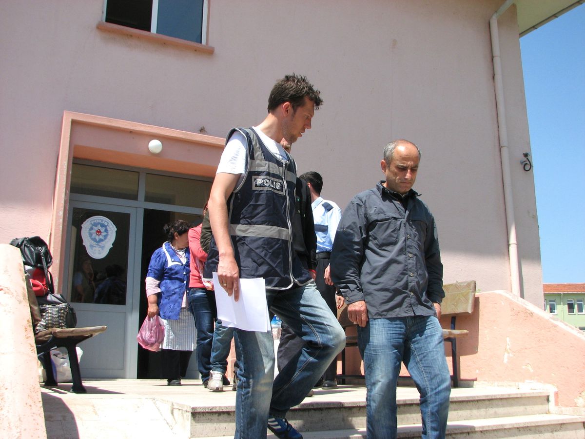 Enez'de 6 Kaçak ve 2 Kılavuz Yakalandı