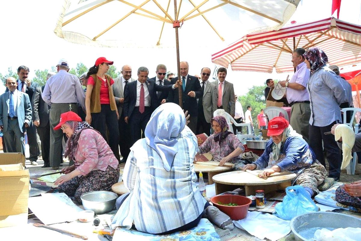Gördes, 300 Öğrencilik Yurda Kavuşuyor