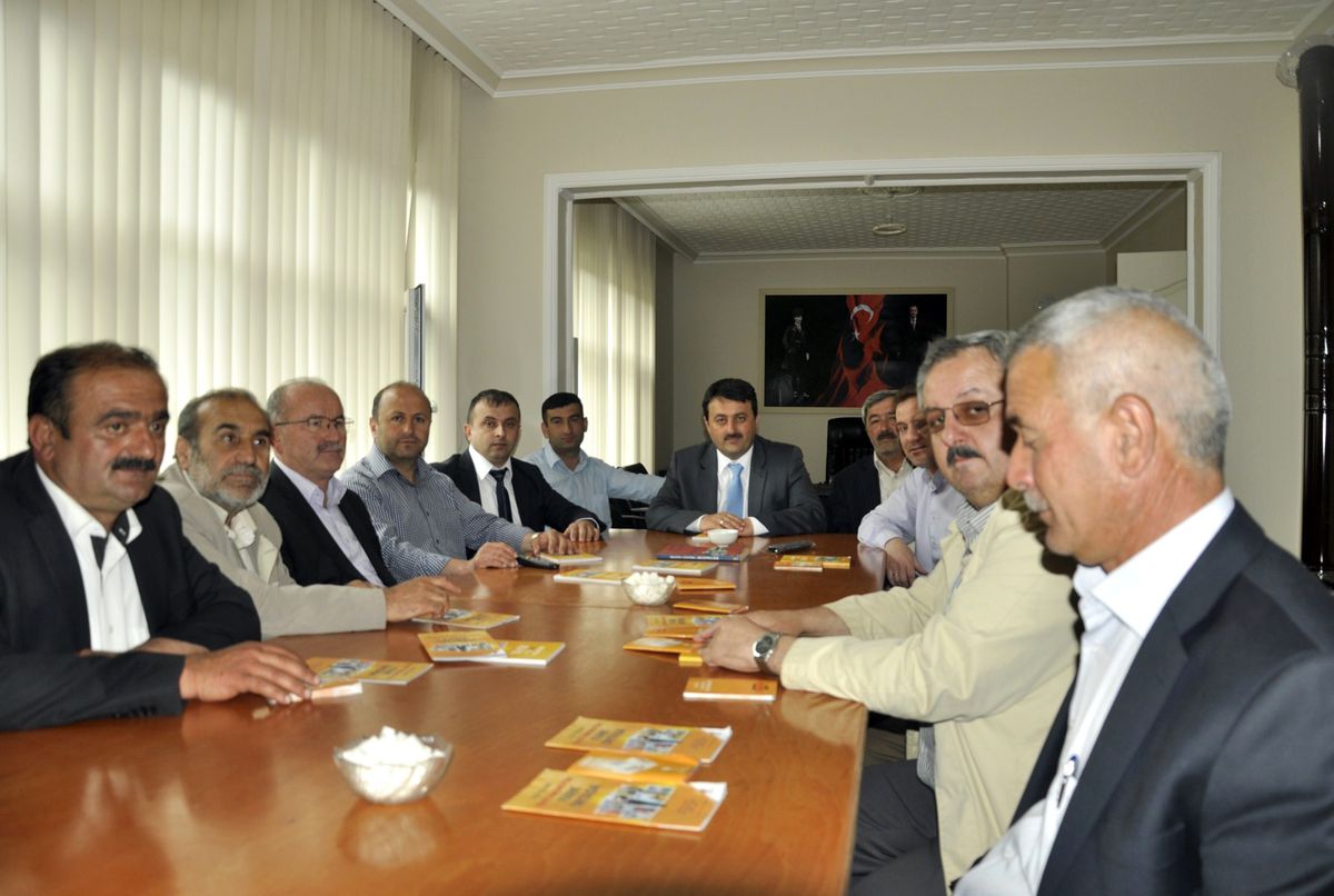 Gülşen Taşköprü\'de Yönetim Toplantısına Katıldı