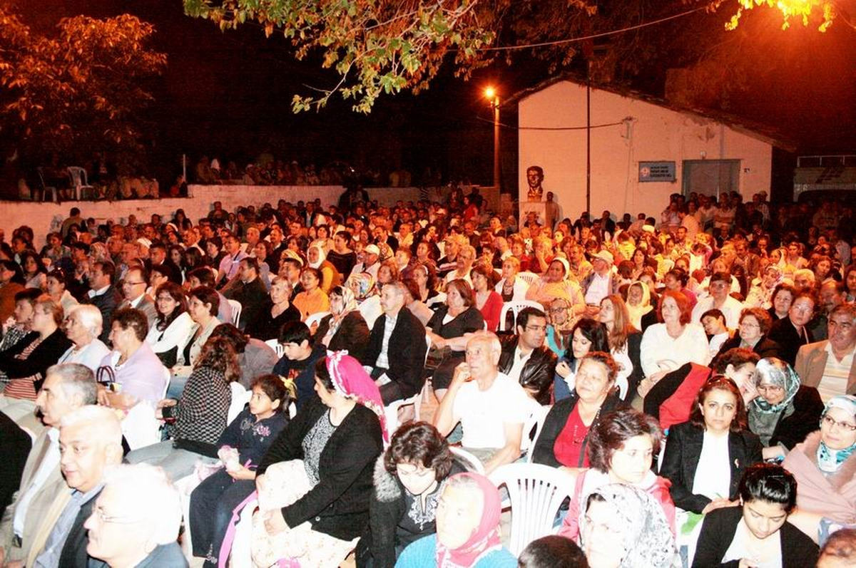 Hacıaslanlar Köyü\'nde Hıdrellez Şenliği Coşkusu