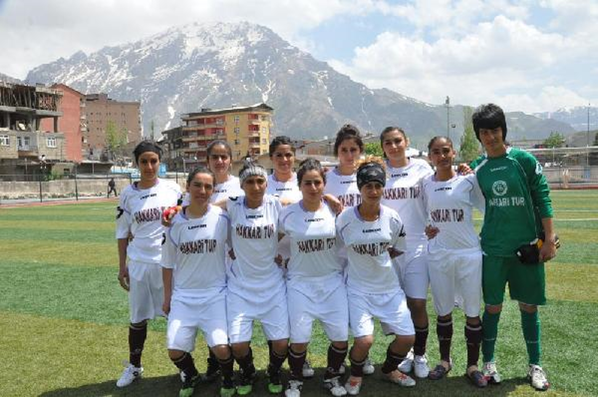 Hakkarili Kızların 1\'inci Lig Umudu Haftaya Kaldı