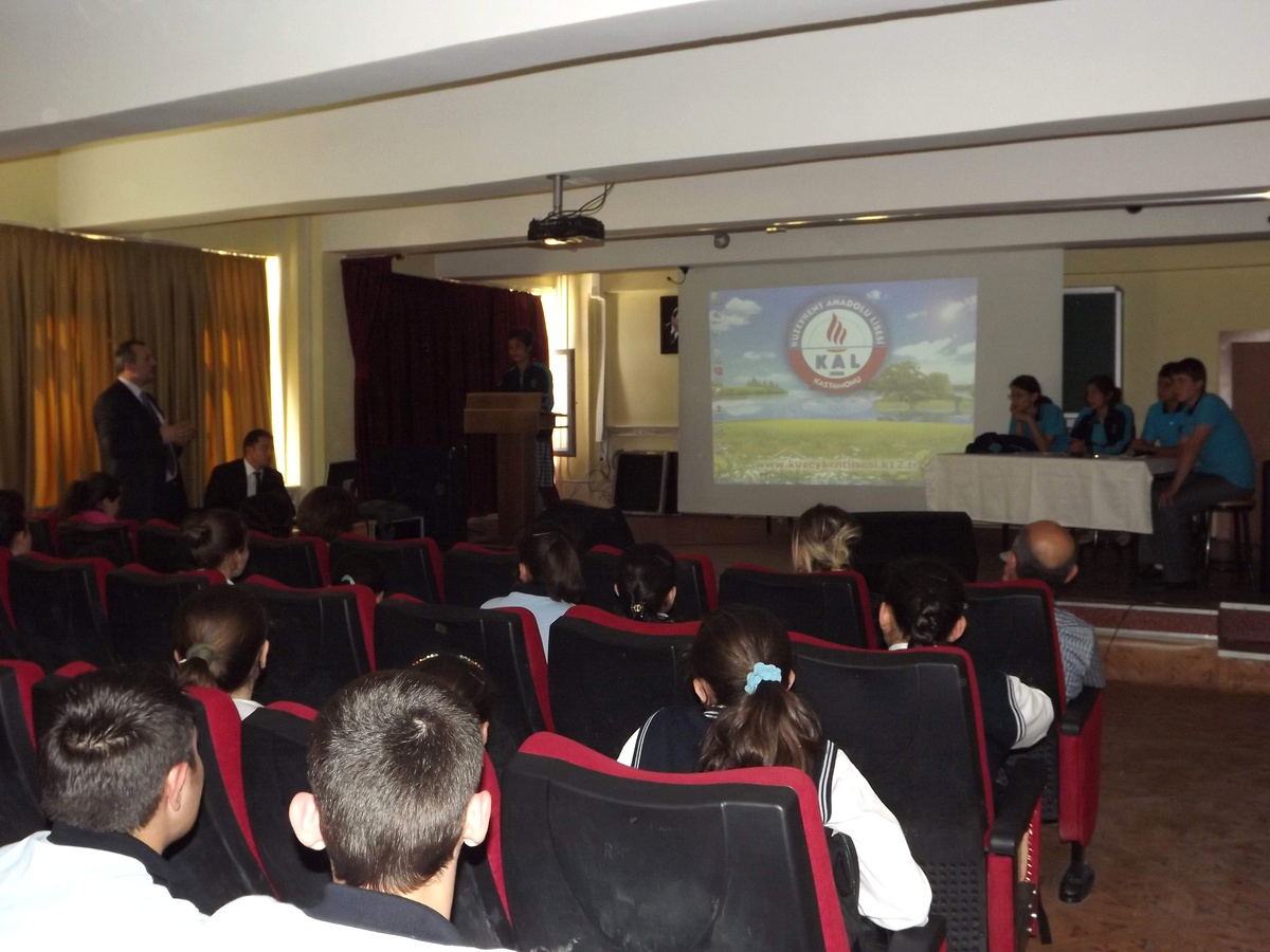 İlköğretim Okulu Öğrencilerinden Anlamlı Konferans