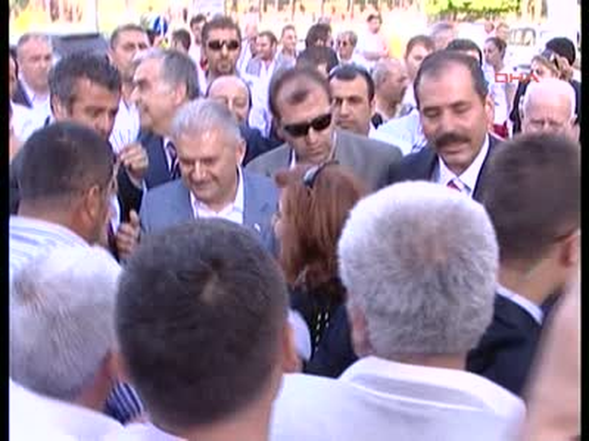 İzmir Bayraklı\'ya Bin 650 Yataklı Hastane Bakan Binali Yıldırım İzmir\' De