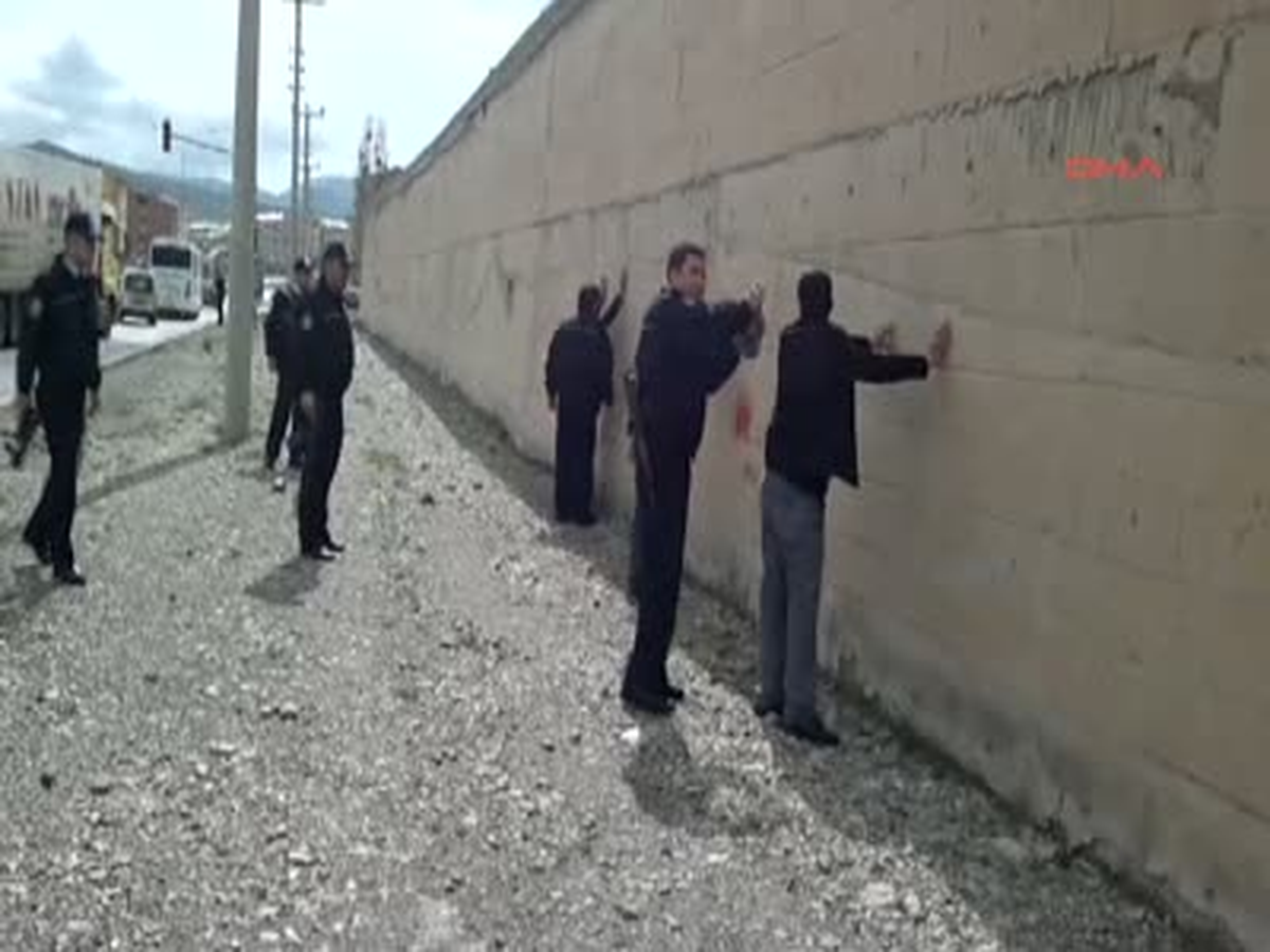 Baba Oğul, Kız Kaçırırken Yakalandı