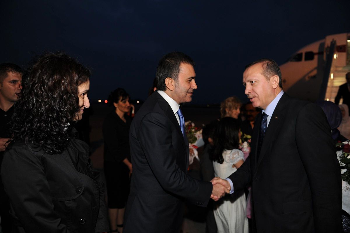 Ömer Çelik Rica Etti Başbakan Kırmadı