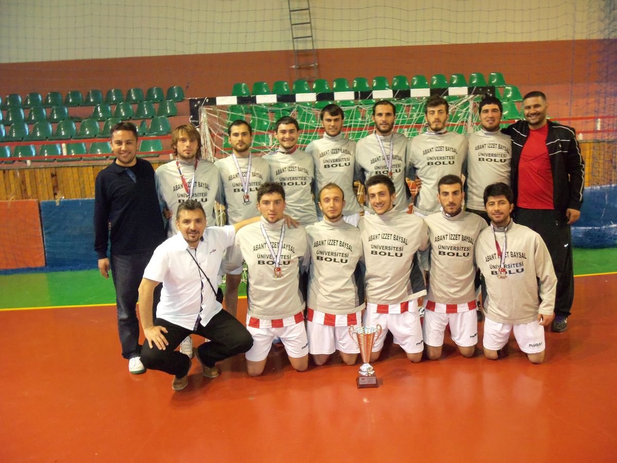 Aibü Futsal Takımı Süper Lige Yükseldi
