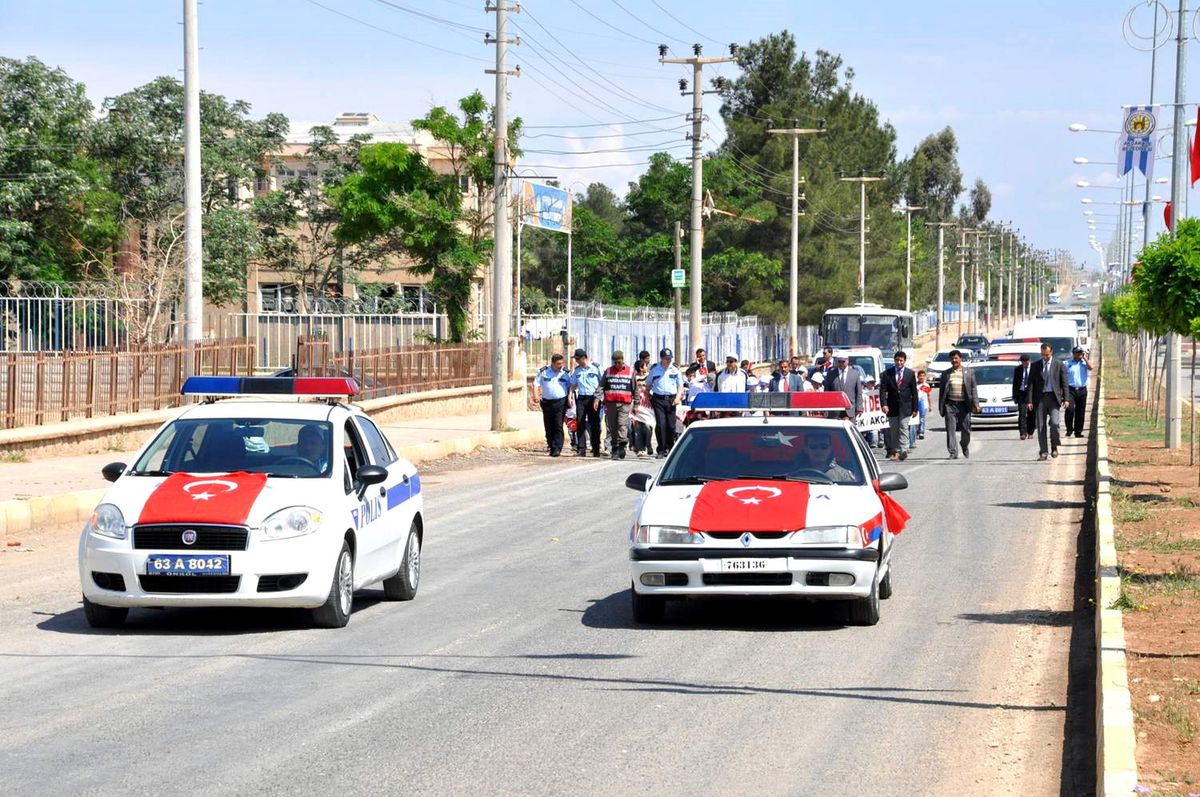 Akçakale'de İlk Defa Trafik Yürüyüş Korteji Düzenlendi