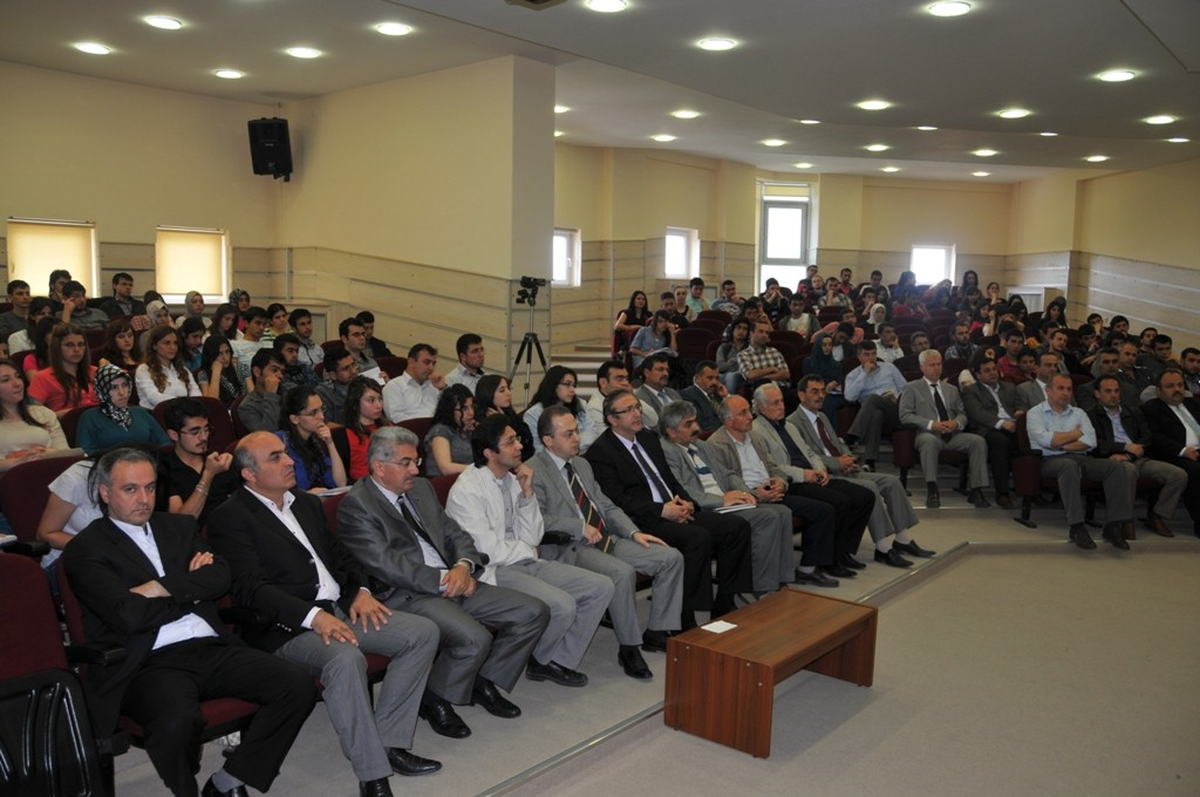 \'Bana Kentini Söyle, Sana Kendini Söyleyeyim\'