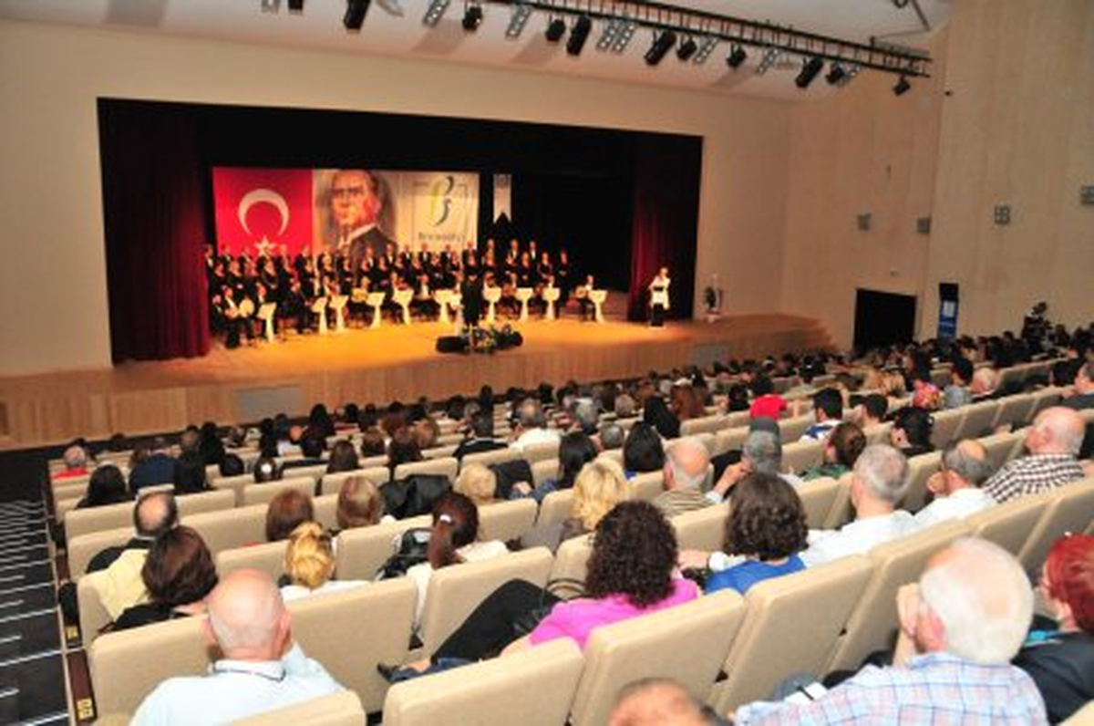 Beylikdüzü Kültür Sanat Derneği\'nin Konseri