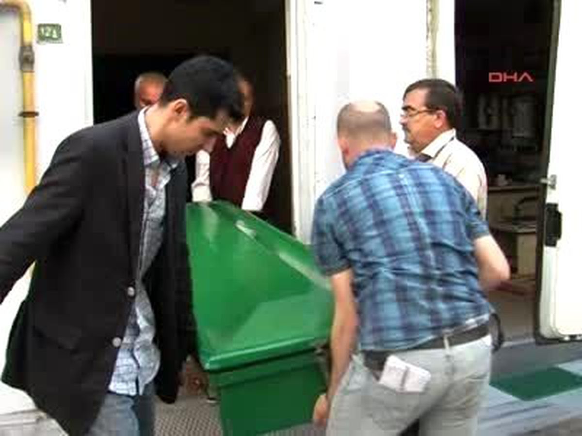 Bursa\' da Trafik Magandası Dehşeti 1 Ölü 2 Yaralı Ek Bursa\' da Trafik Magandası Dehşeti 1 Ölü 2...