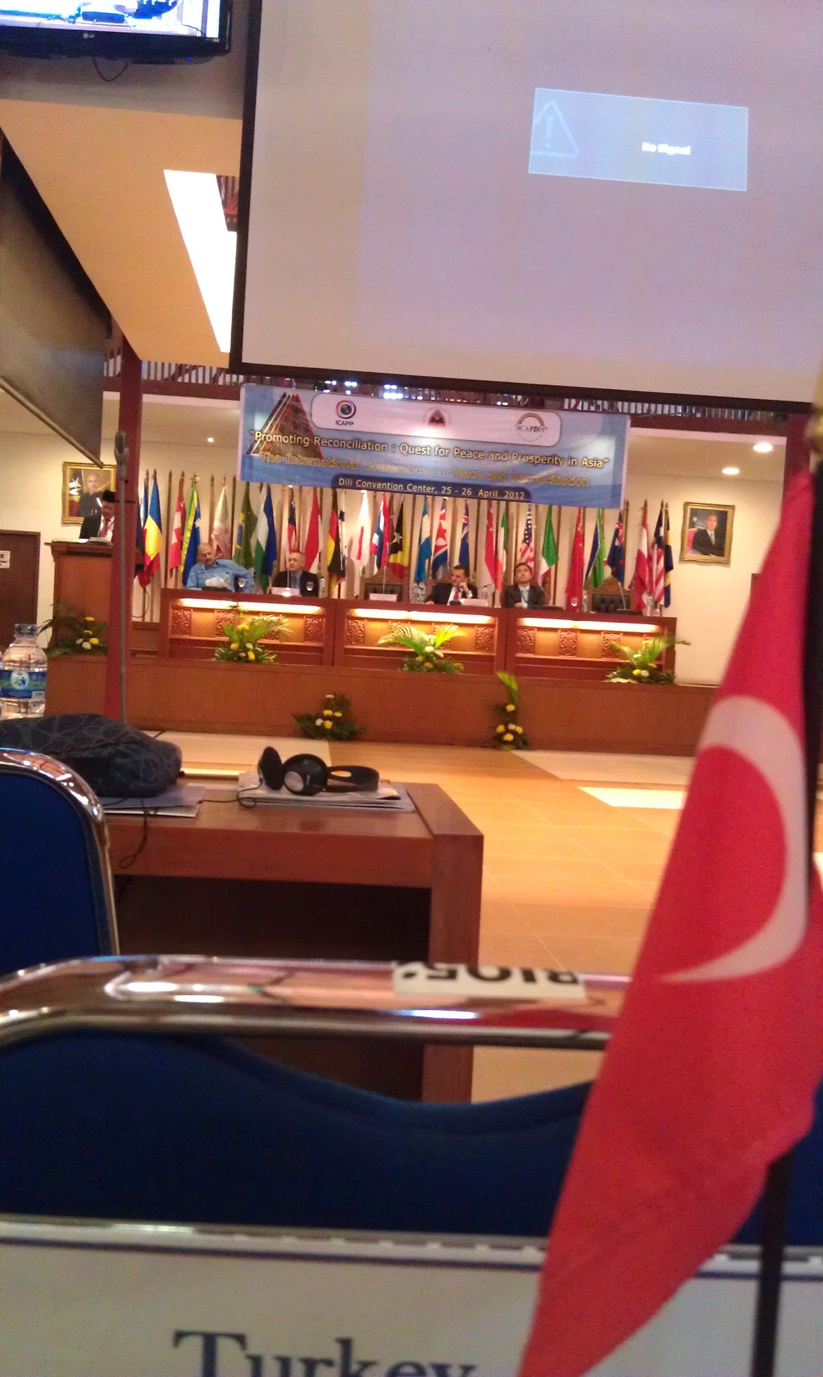 Candan'dan Doğu Timor Ziyareti