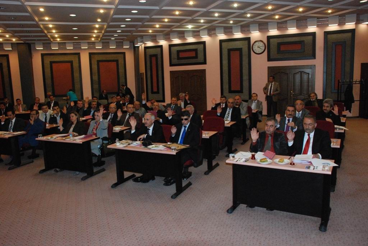 Çevre Dostu Belediye Araçları Yollara Çıkacak