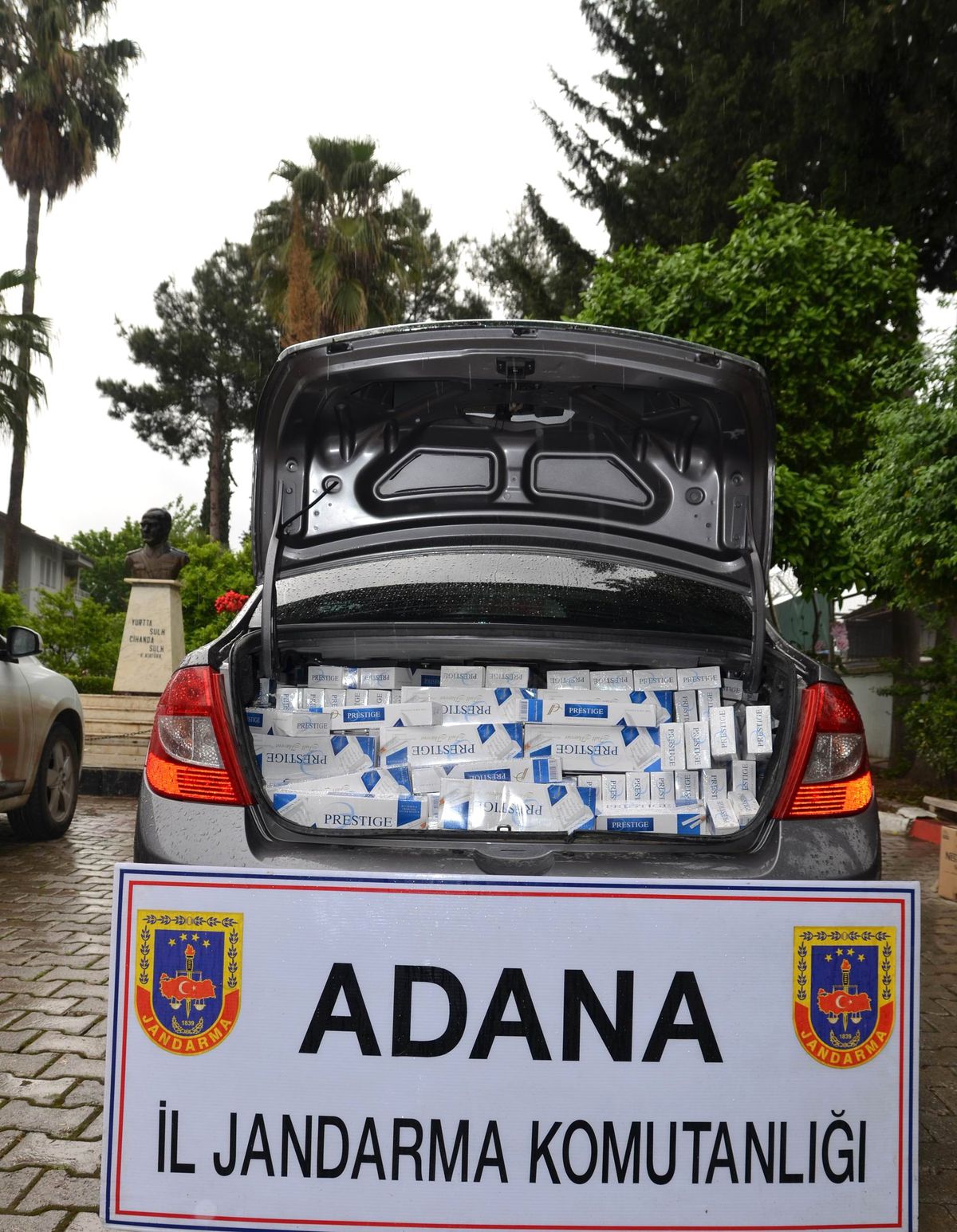 Ceyhan\'da 5 Bin 20 Paket Kaçak Sigara Ele Geçirildi