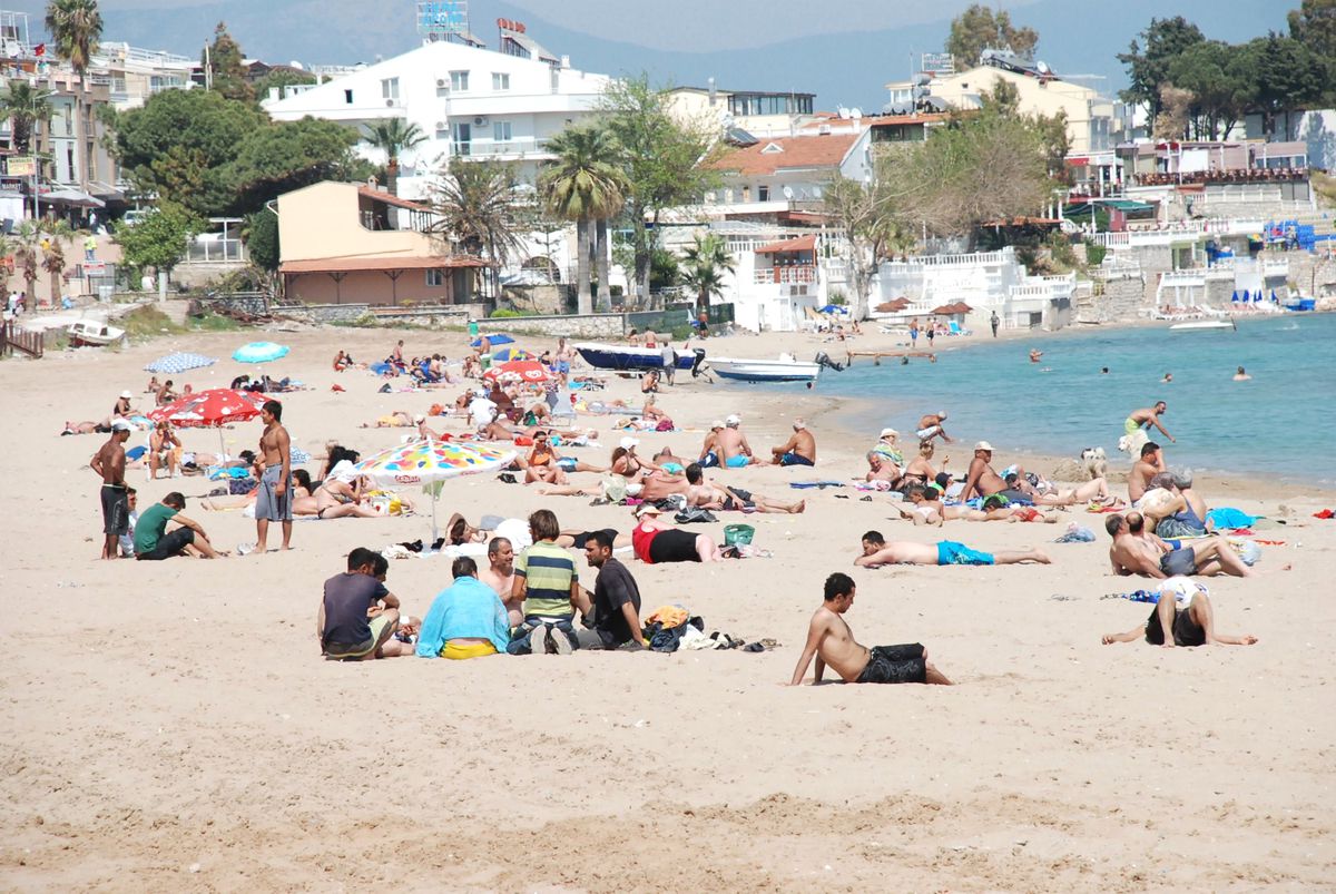 Didim\'de Deniz Keyfi Başladı