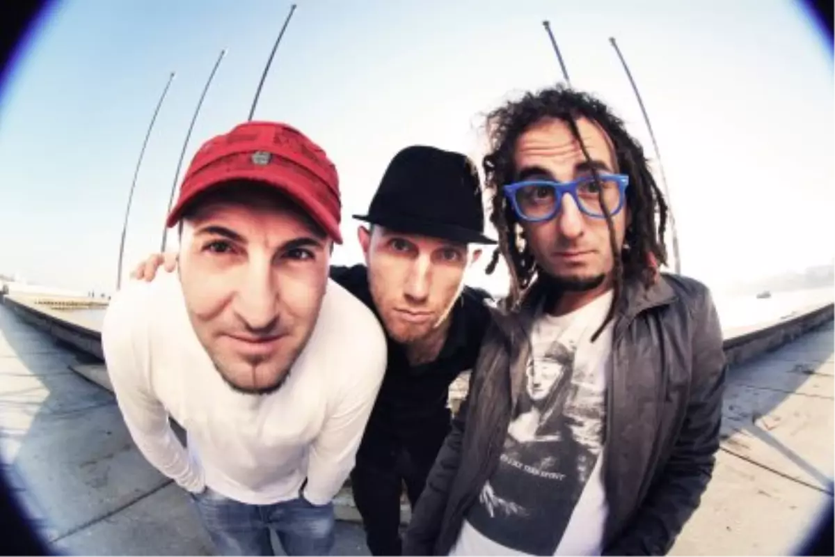 Direc-t 11 Mayıs Cuma Bronx\'ta!