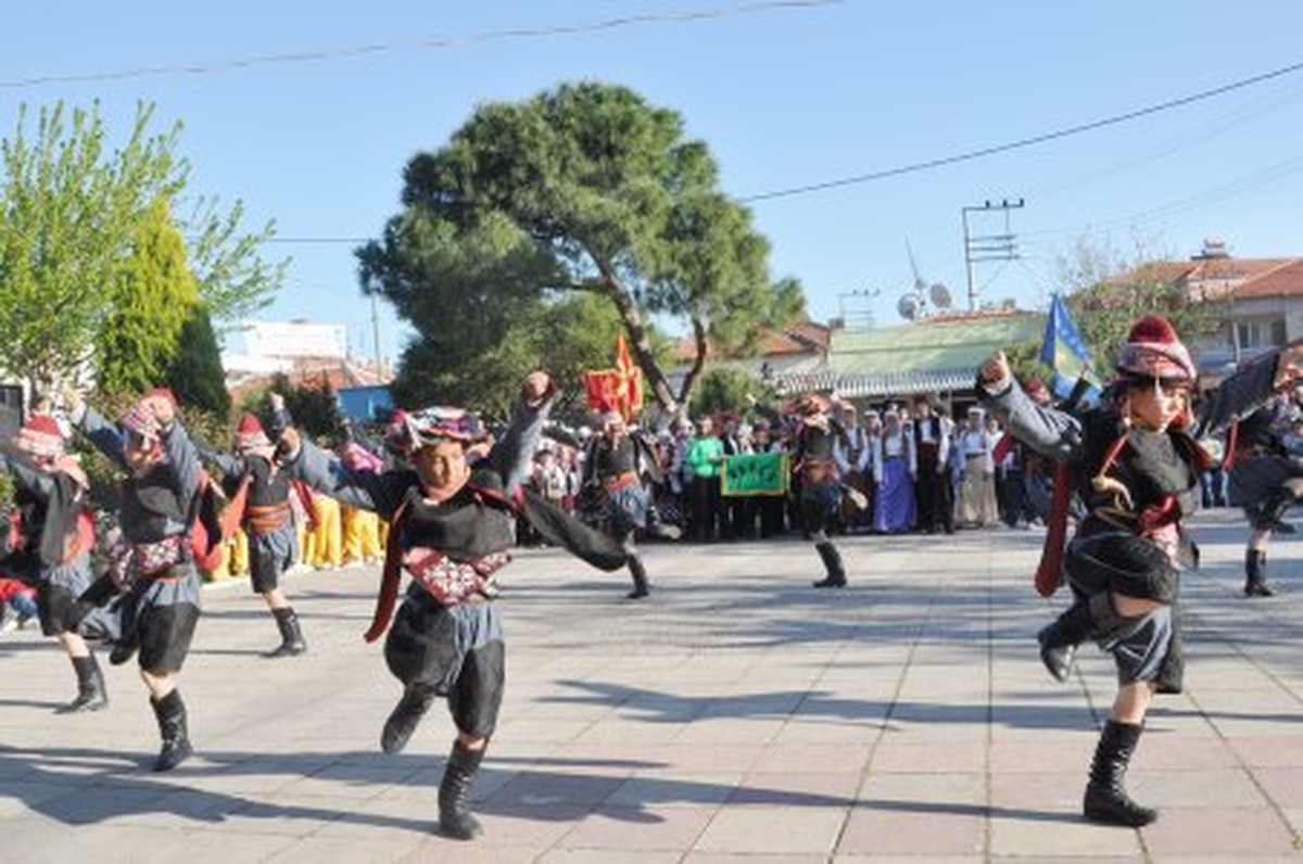 Ege\'nin Zeybek Şampiyonu Aliağa