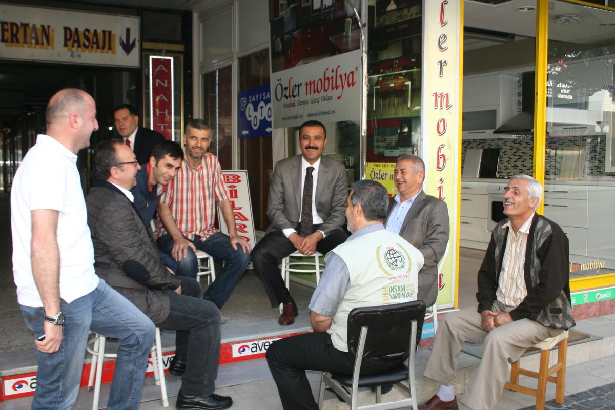 Esnaflardan Başkana Sabah Çayı