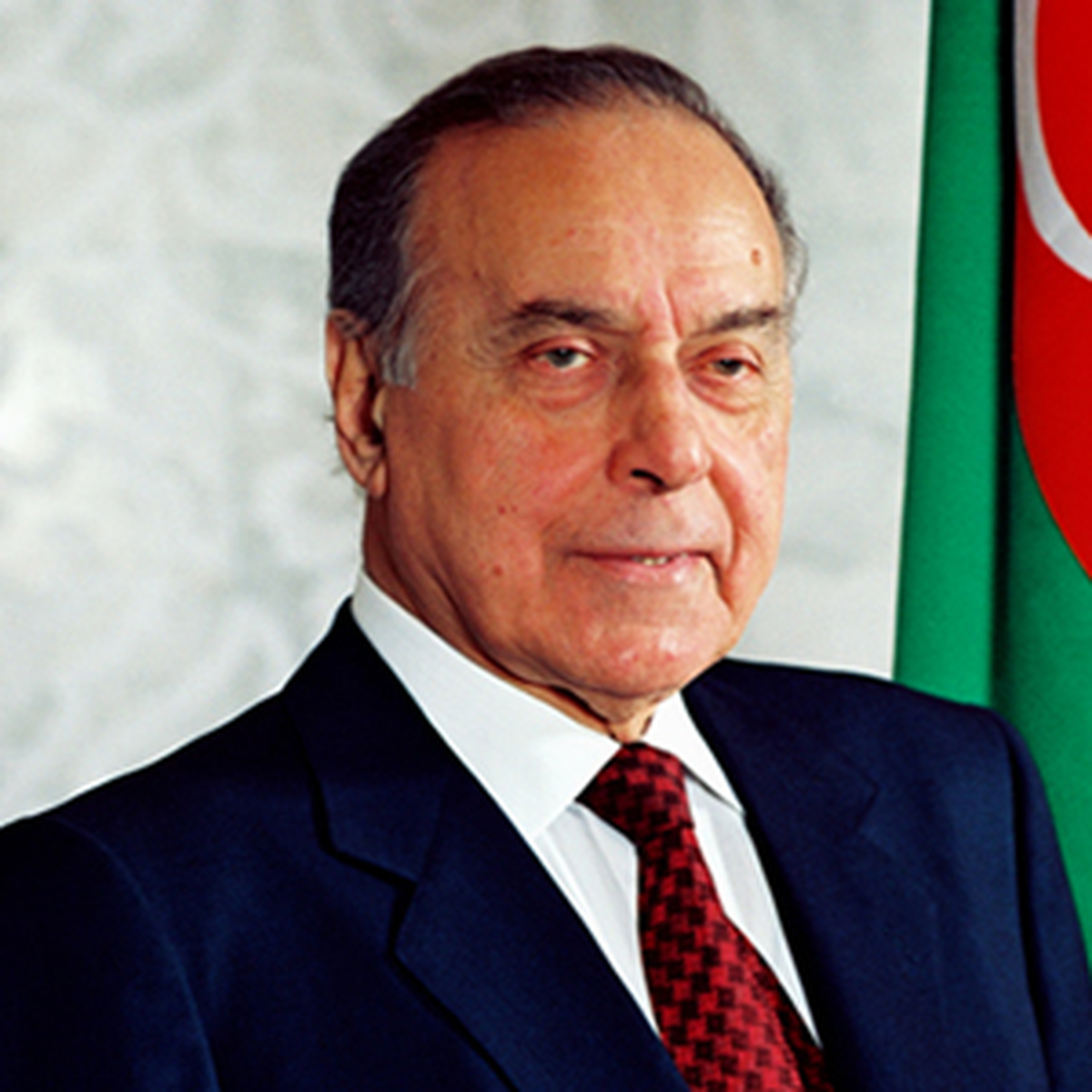 Haydar Aliyev, Doğum Gününde Bişkek'te Anıldı
