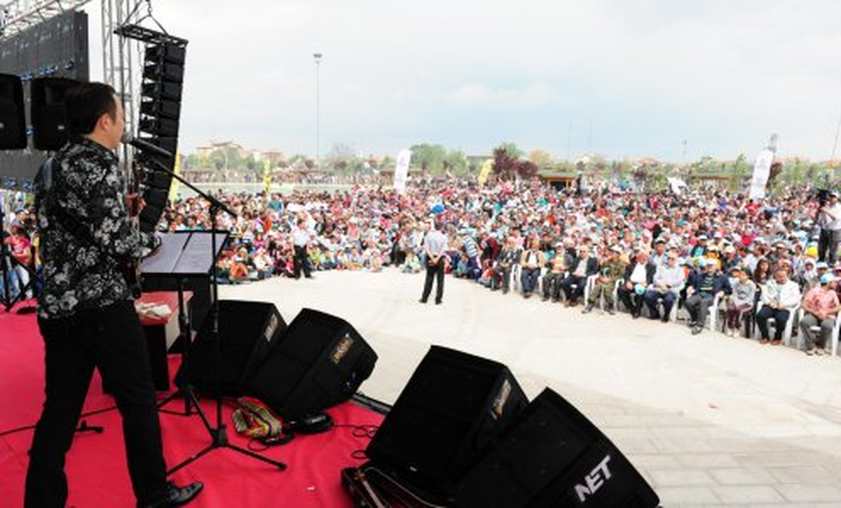 Hıdırellez Şenliği\'ne Yoğun Katılım
