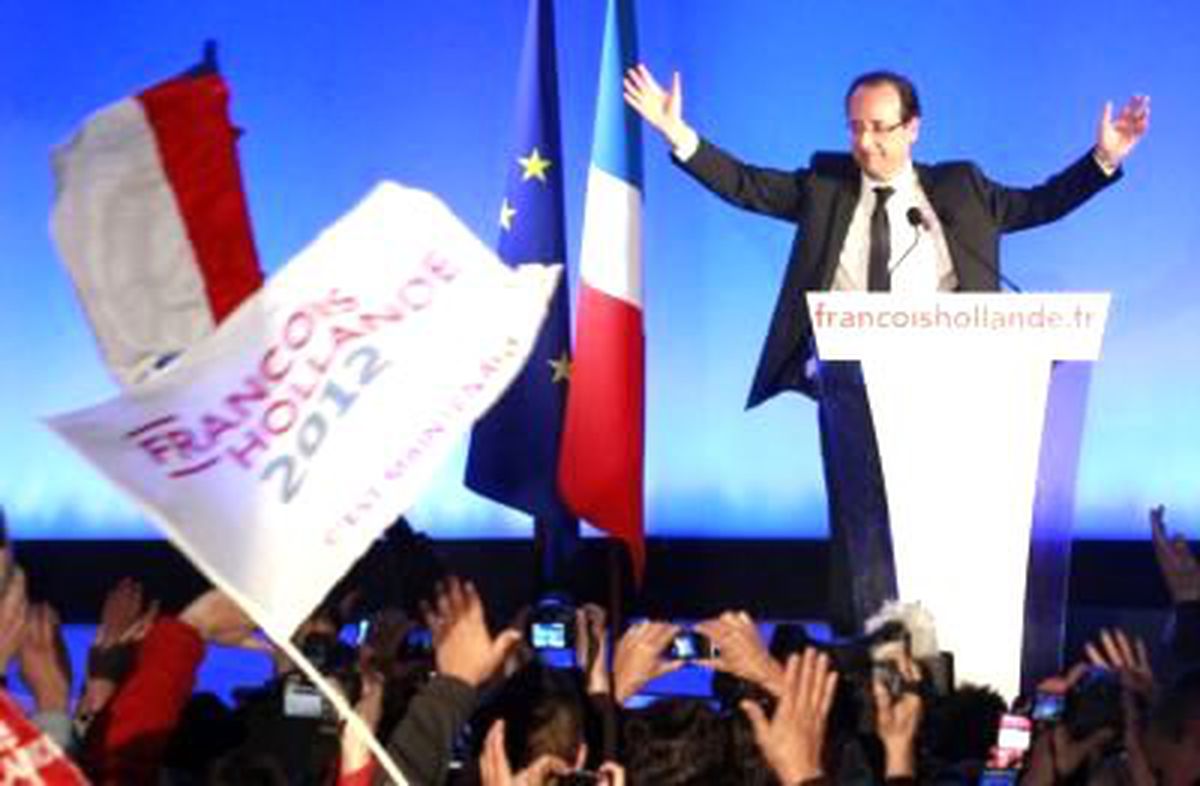 Hollande, Zafer Konuşmasını Yaptı
