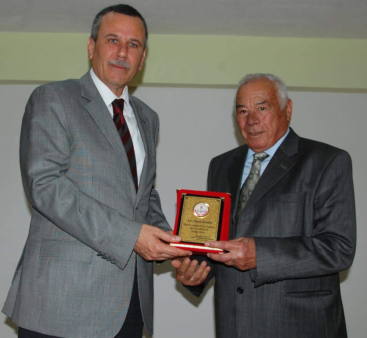 İnci Üzmez'in Konferans Salonu Açıldı