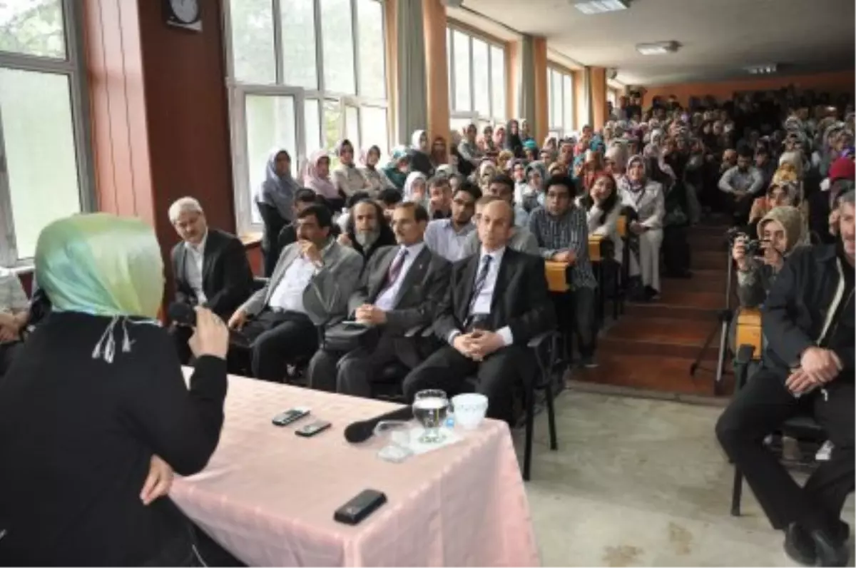 İslam\'ın Aile\' Ye Bakışı Konuşuldu