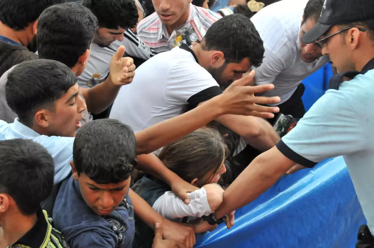 İyilik Şampiyonasında Toplanan Oyuncaklar, Suriyeli Çocuklara Dağıtıldı