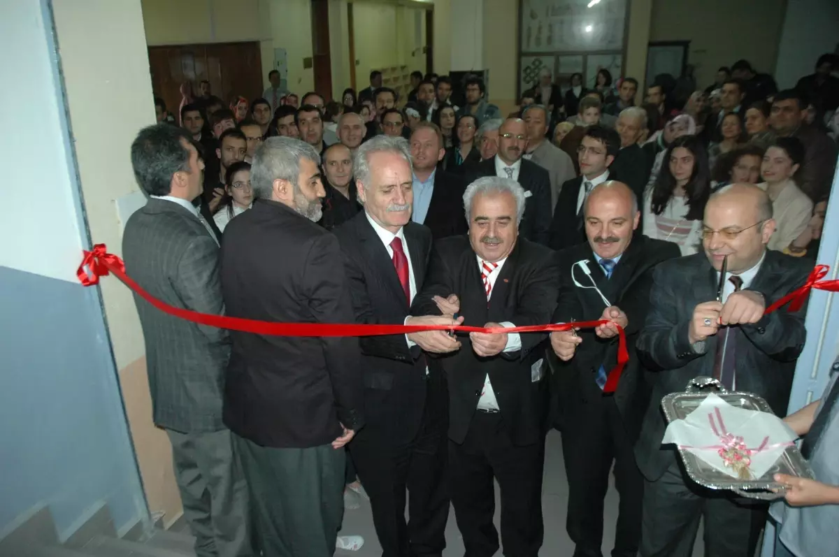 Kadir Tuzcu Ebru Atölyesi Öğrencileri Aşkname İsimli Ebru Sergisi Düzenledi