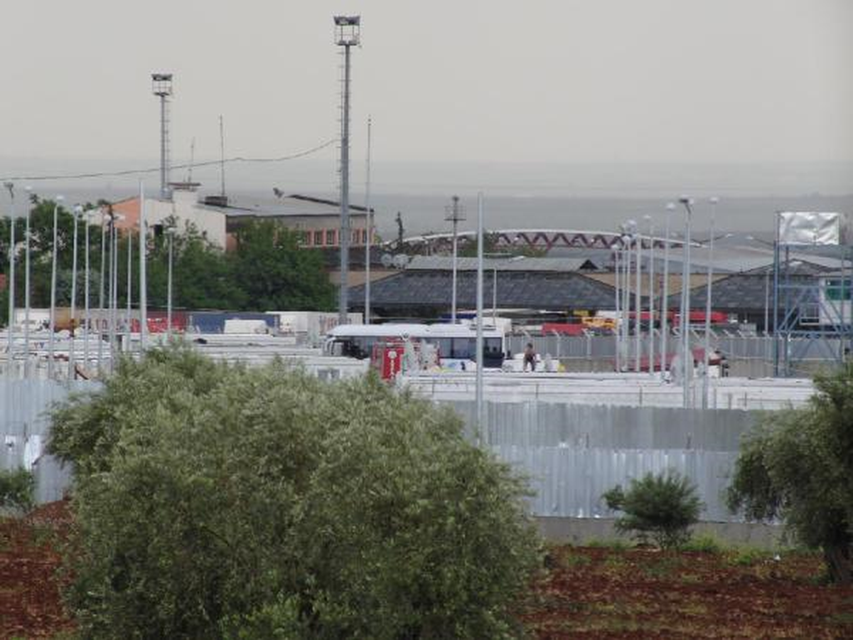 Kilis\'teki Konteyner Kente Yıldırım Düştü