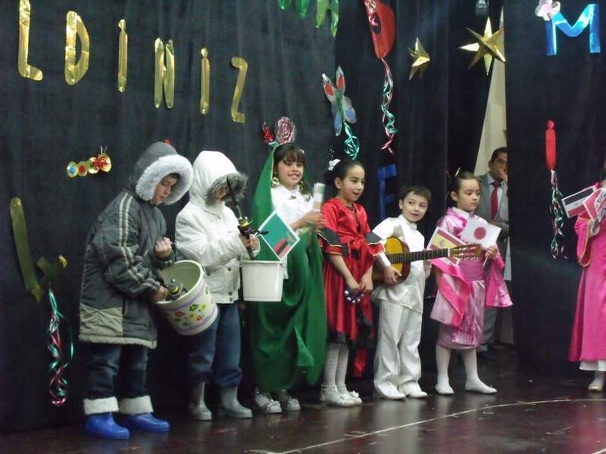 Kula Özel Ufuk İlköğretim Okulu\'nda Okuma Şenliği