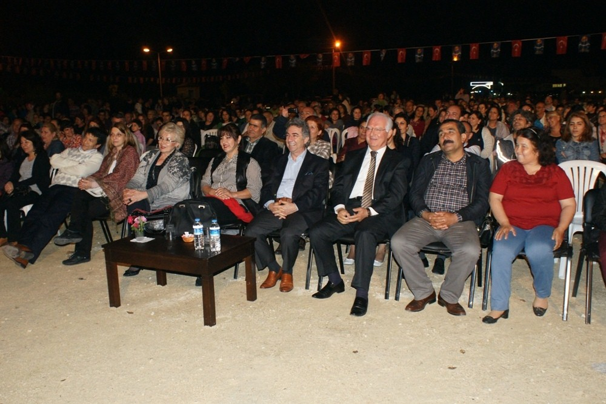 Mezitli'de Unutulmaz Türkü Gecesi