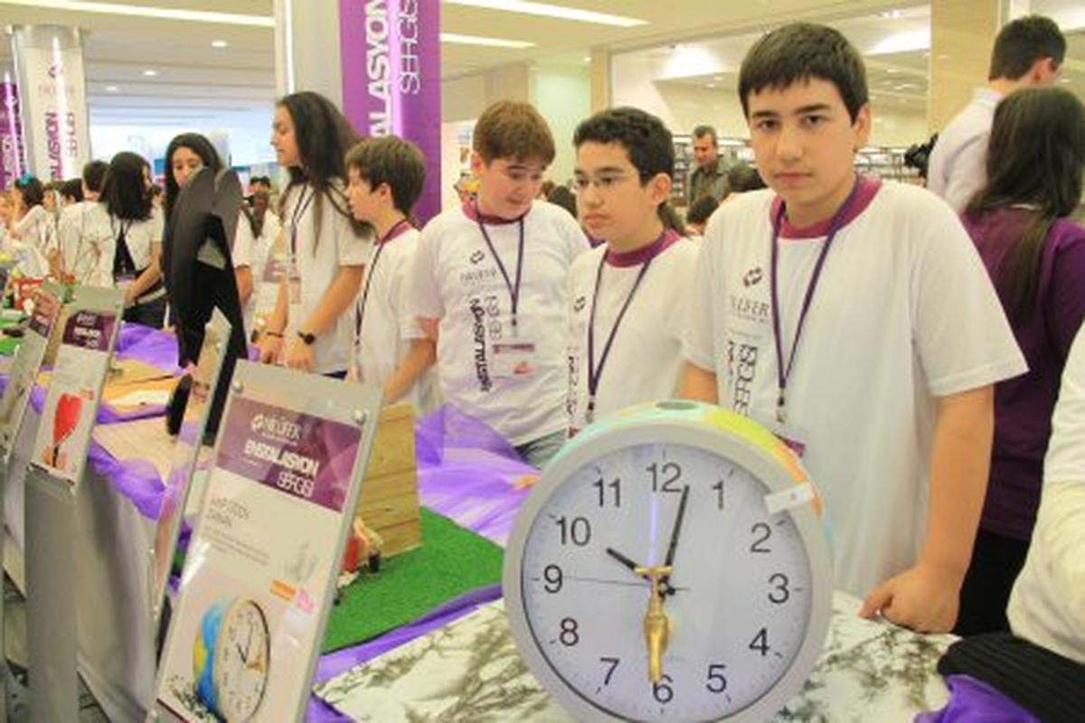 Öğrencilerden Enstalasyon Sergisi