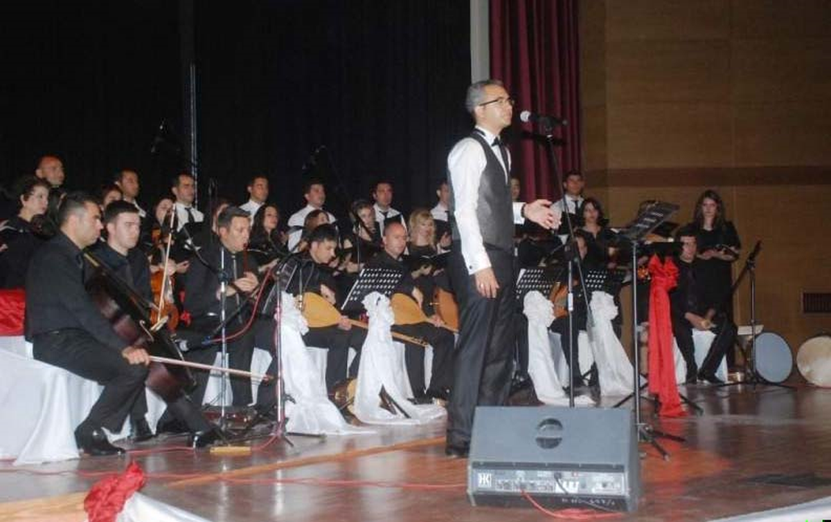 Öğretmenlerden Türkü Ziyafeti