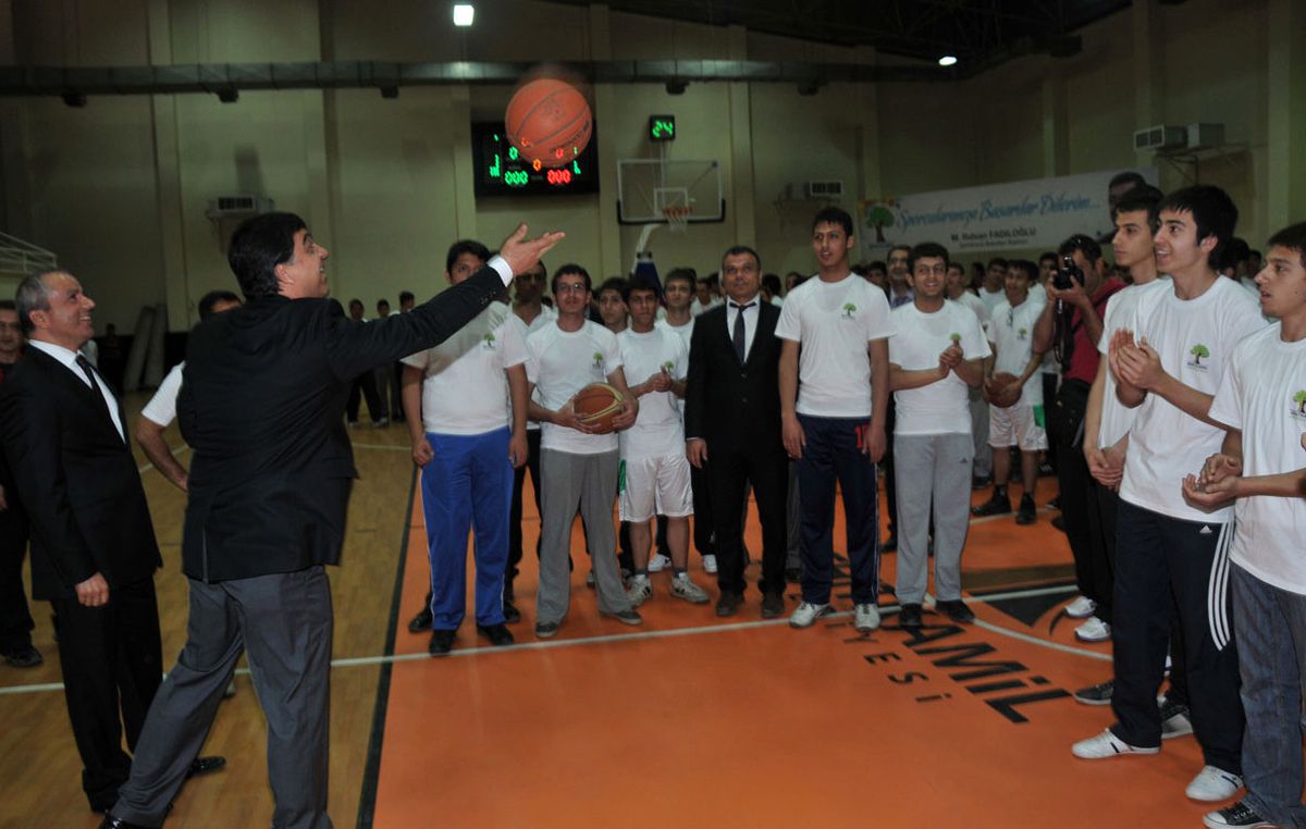 Şehitkamil Basketbol Gençlik Kupası Başladı