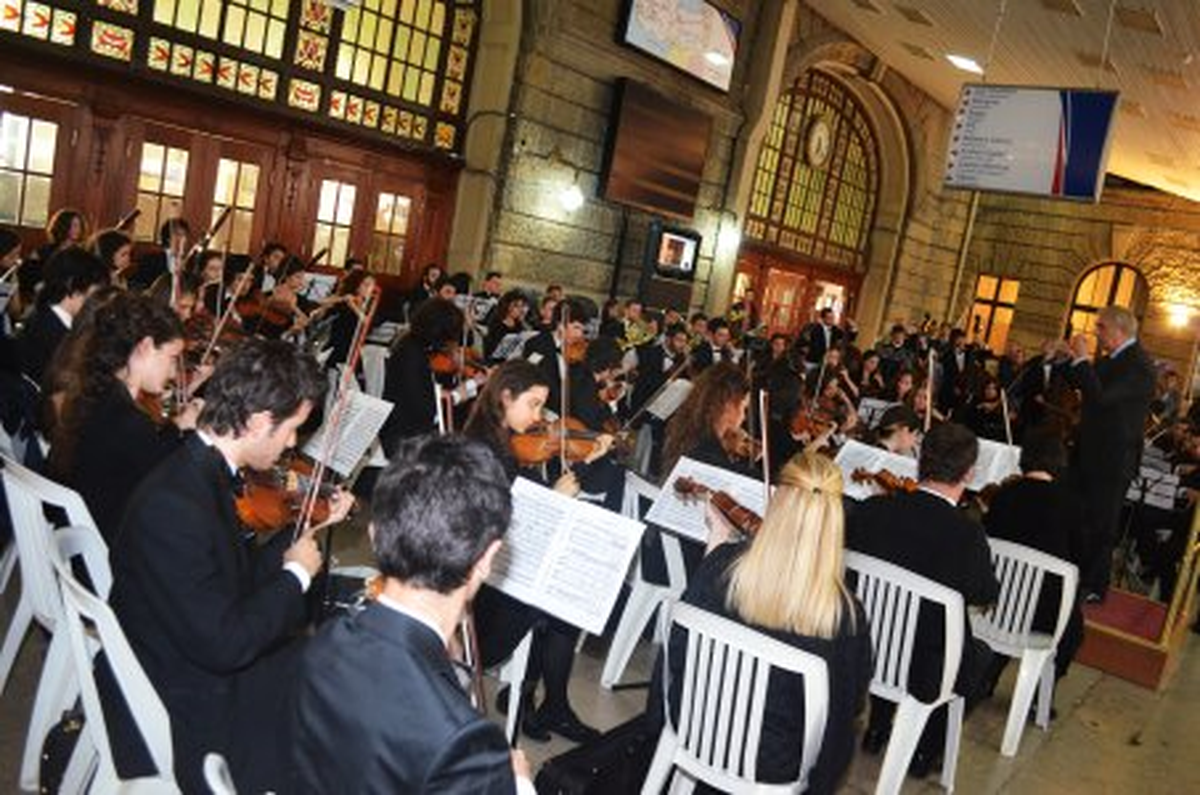 Sokak Konserleri Başladı