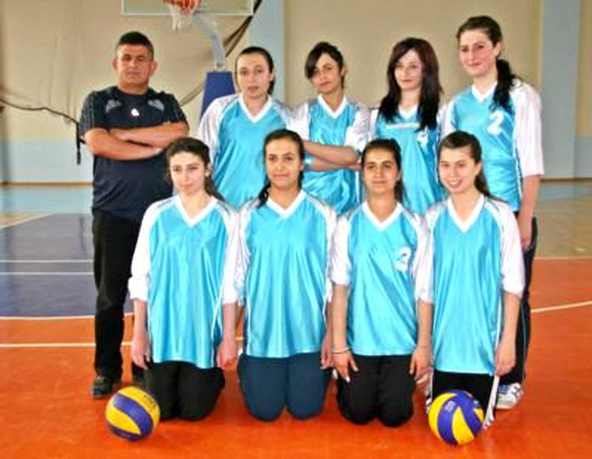 Sungurlu'da 'Kaymakamlık Kupası Voleybol Turnuvası' Düzenlendi