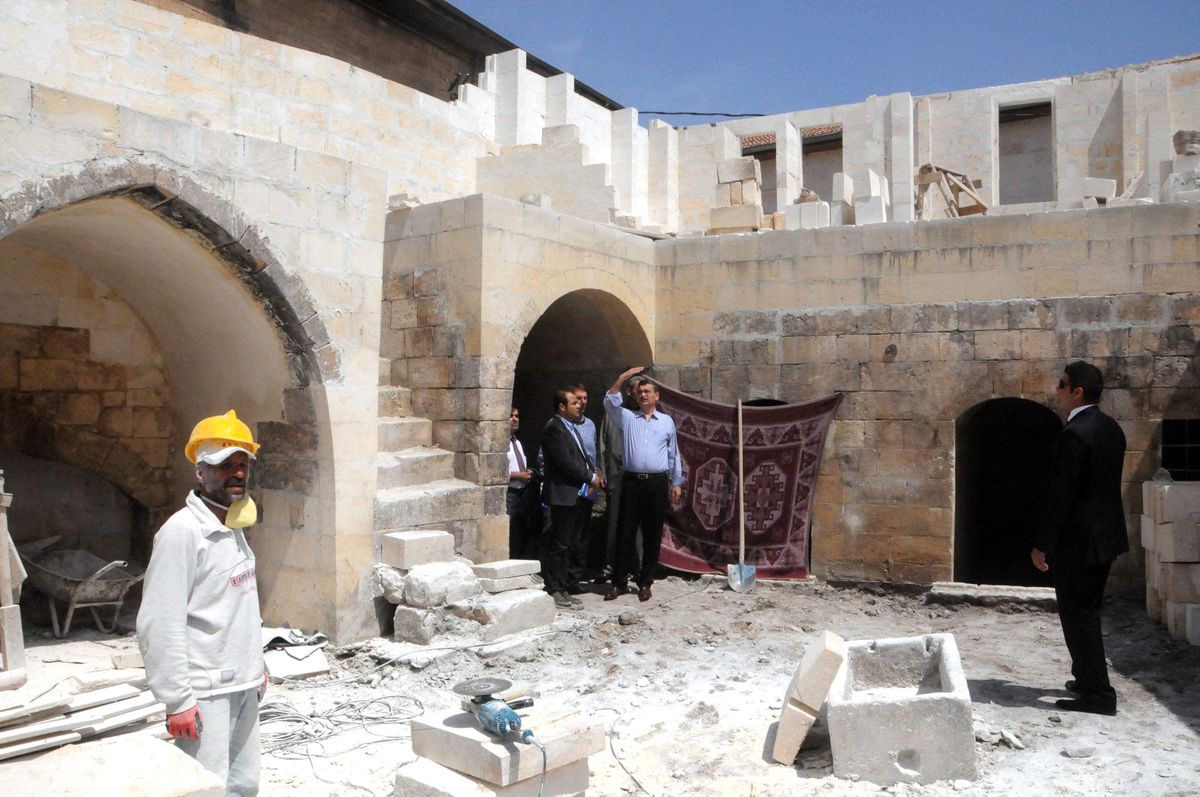 Vali Güvenç, Restorasyonu Yapılan Urfa Evlerini Gezdi
