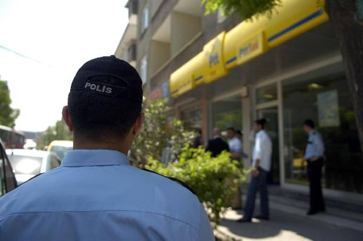 Bağcılar\'da PTT Soygunu