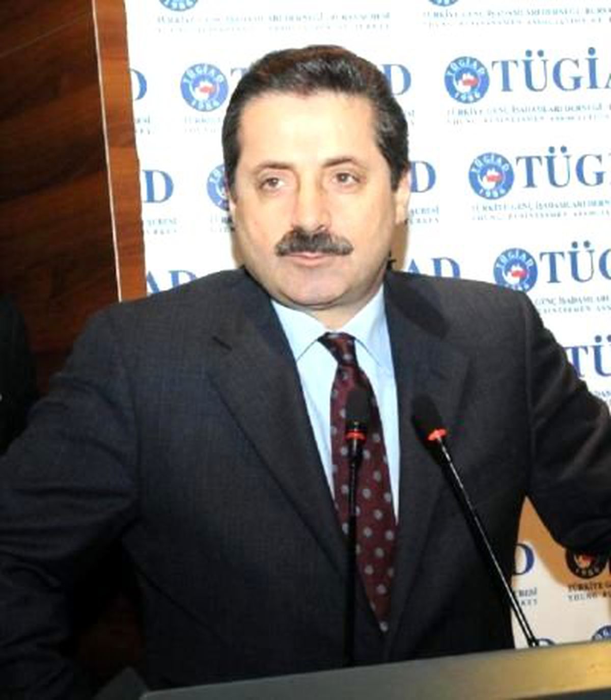 Bakan Çelik(2): "Memurlara Zam Teklifini 14 Mayıs\'ta Sunacağız"