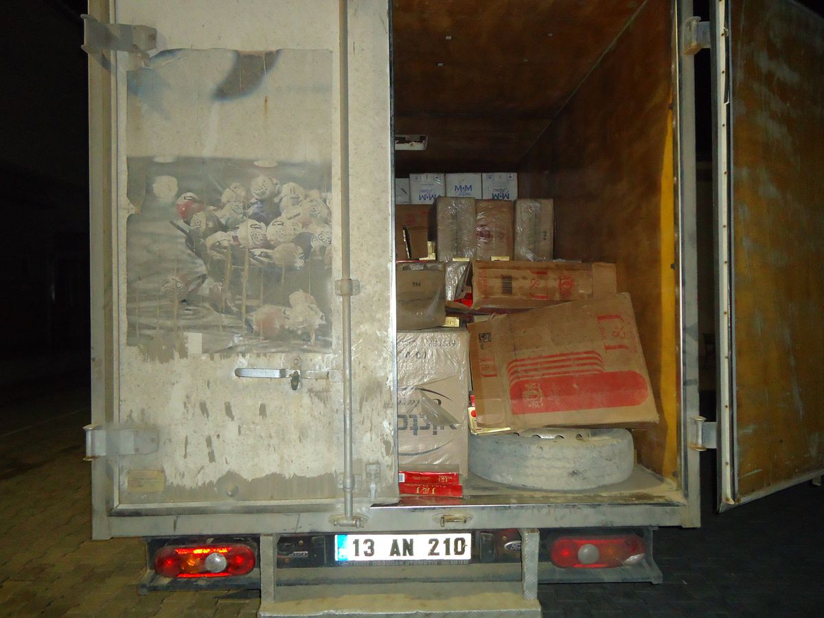 Başkale'de 67 Bin Paket Kaçak Sigara Ele Geçirildi