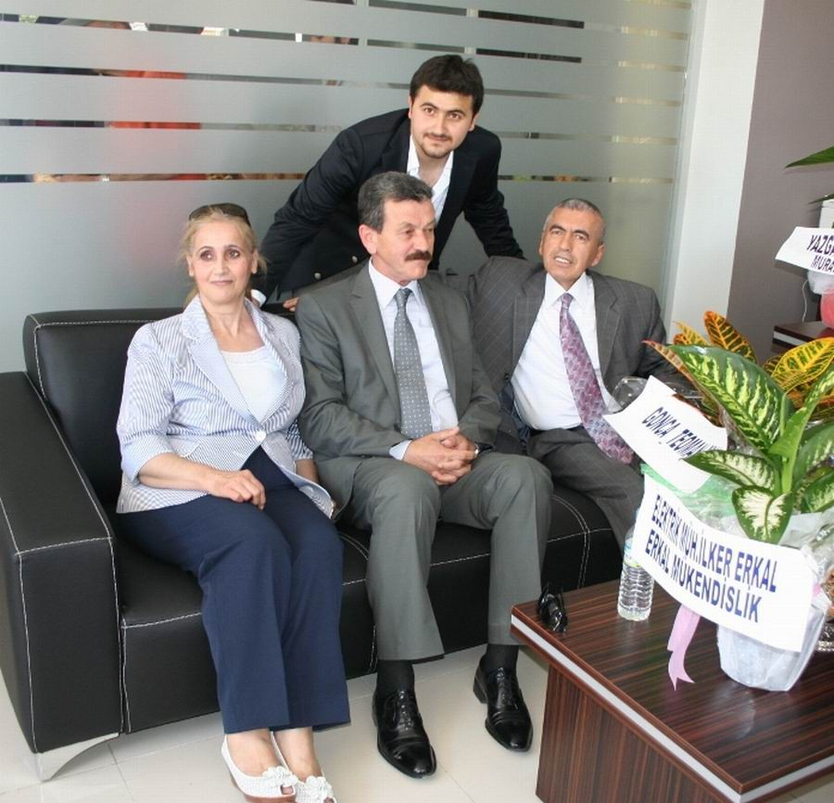 Burhaniye\'de İstihdama Kaymakam Desteği