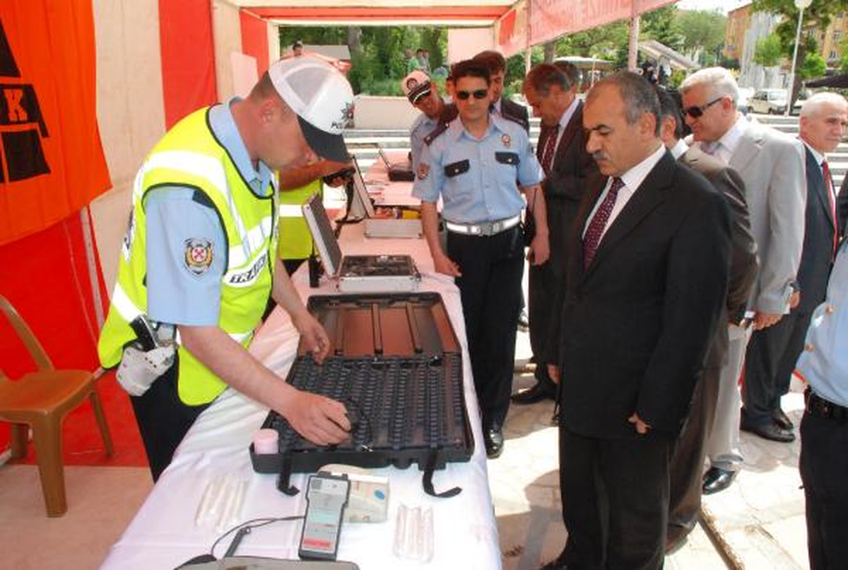 Ehliyetsiz Sürücü Protokole Yakalandı