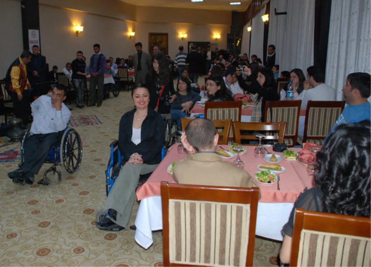 Engelliler Gaziantep\'te Buluşuyor