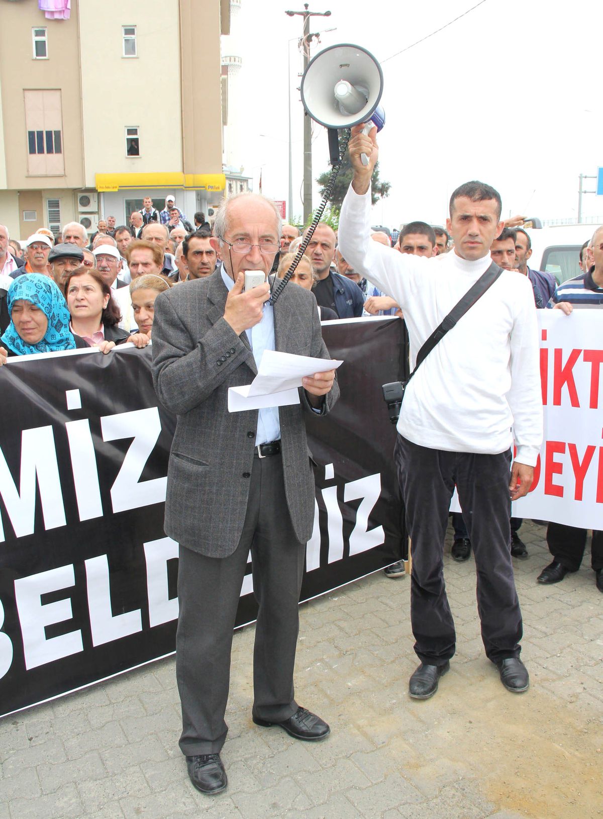 Gündoğdu Halkı Rize'ye Bağlanmamak İçin Eylem Yaptı