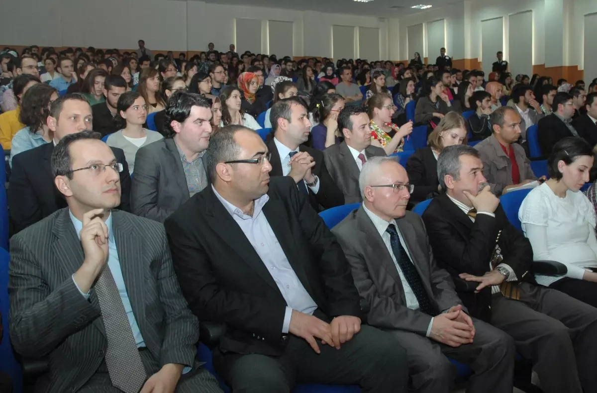 HSYK Üyeleri Selçuk\'ta Öğrencilerle Buluştu