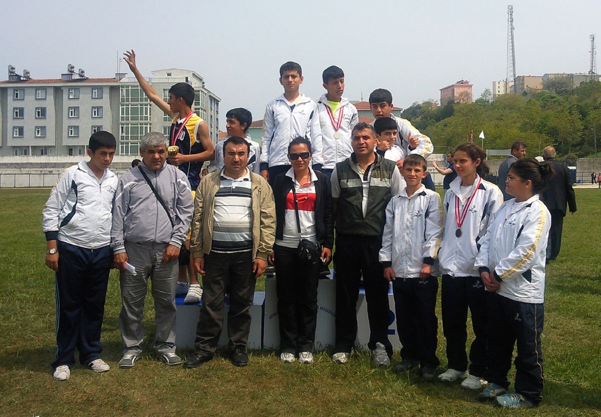 İşitme Engelli Sporcular Başarıyla Döndü