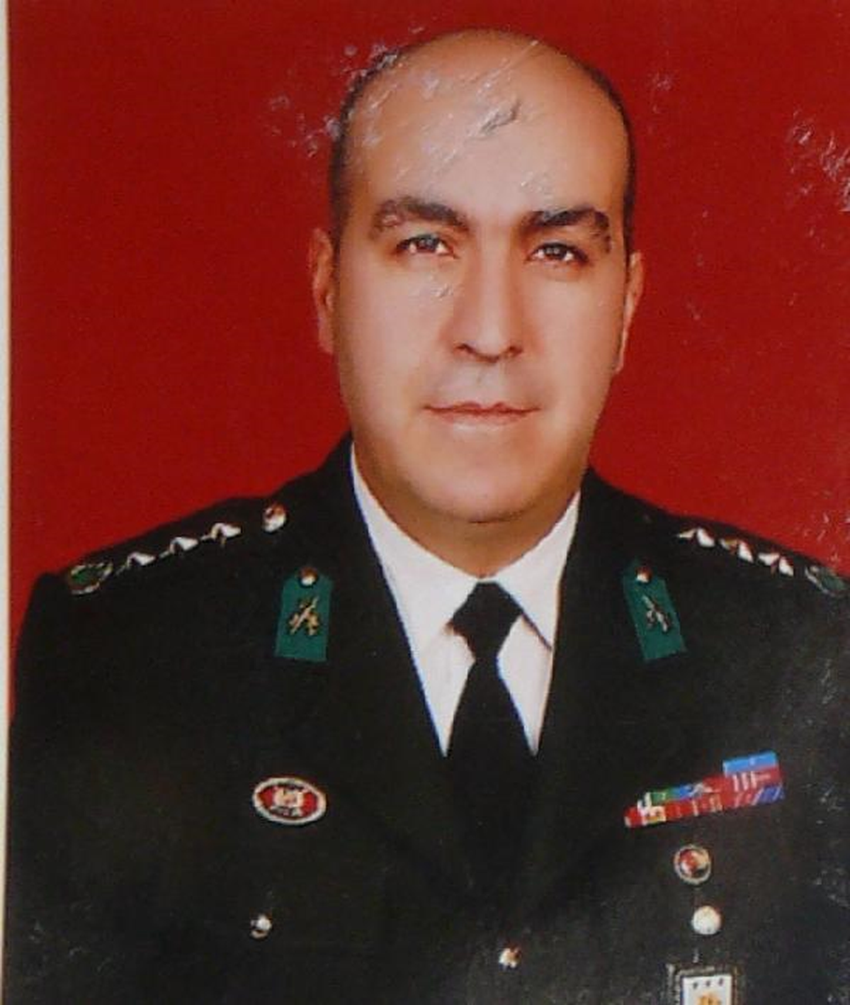 İzmit\'te Albay Otomobilinde Başından Vurulmuş Olarak Bulundu -2