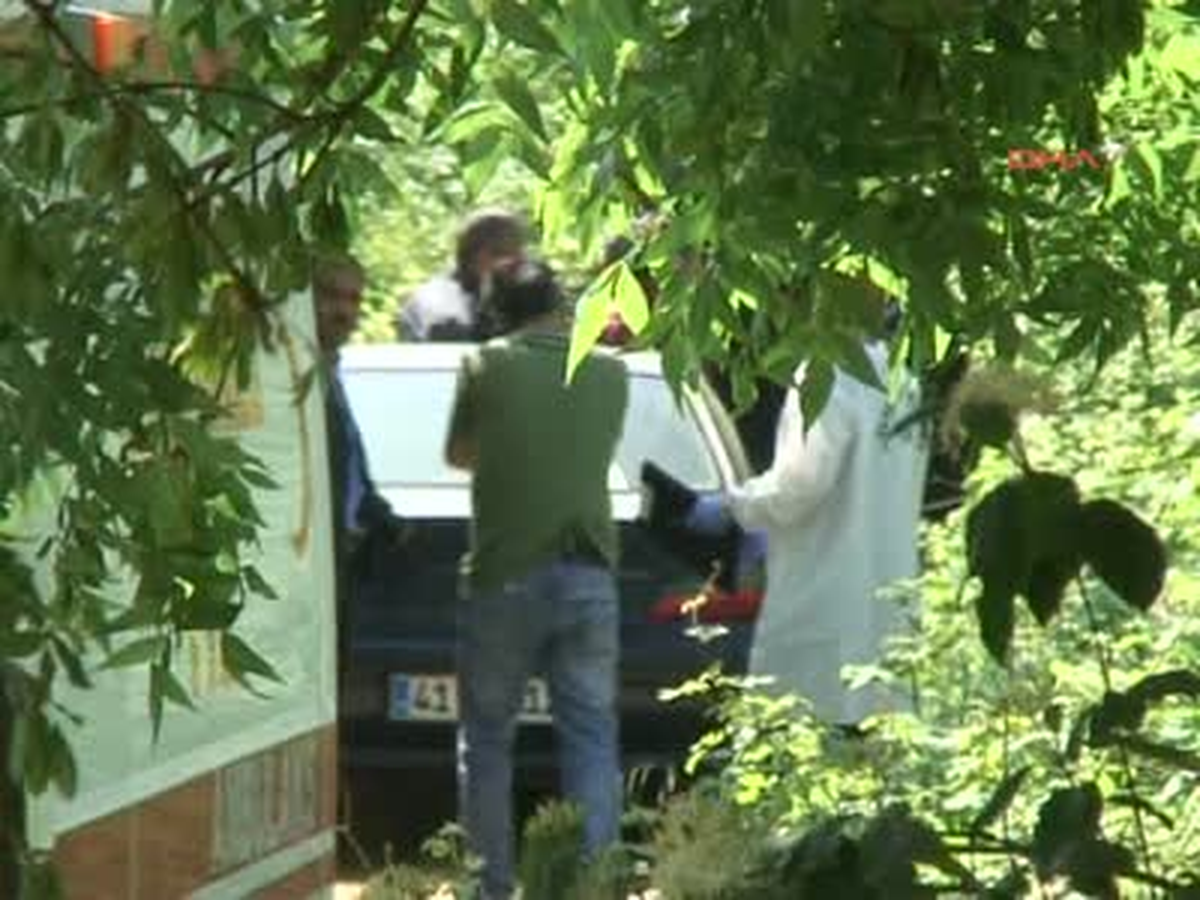 İzmit\'te Bir Albay Başından Vurulmuş Olarak Bulundu