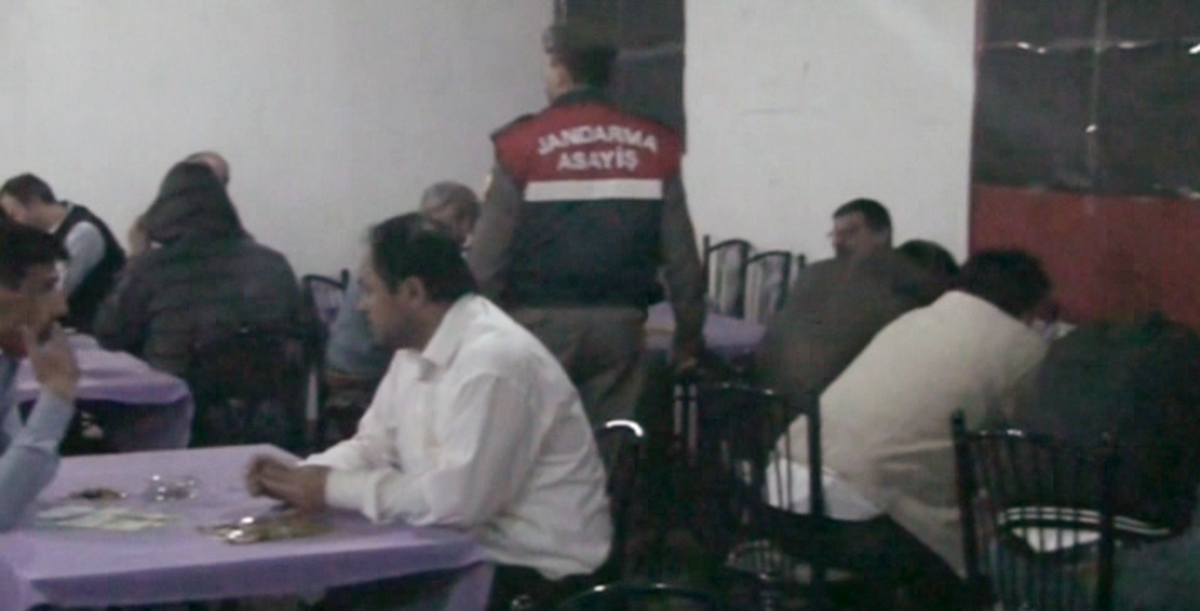 Jandarmadan Çiftlik Evine Kumar Baskını